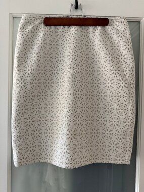 White Floral Cutwork Embroidery Lined Straight Skirt Tahari Arthur S Levine